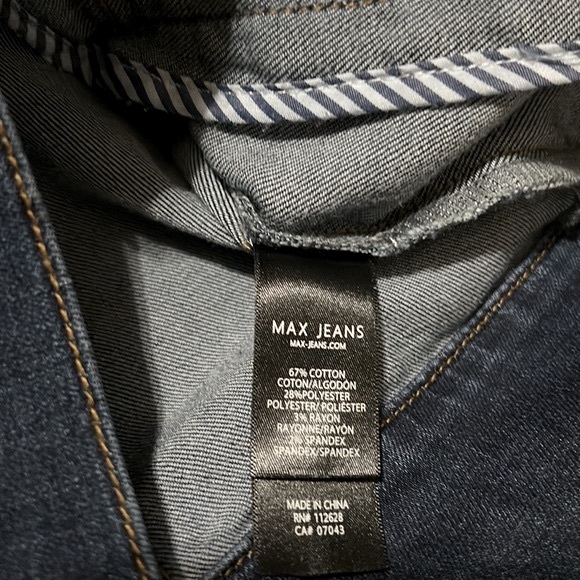 NWOT MAX JEANS The PERFECT Women’s Soft & Stretchy Blue Denim Jacket SZ XS - Picture 7 of 8